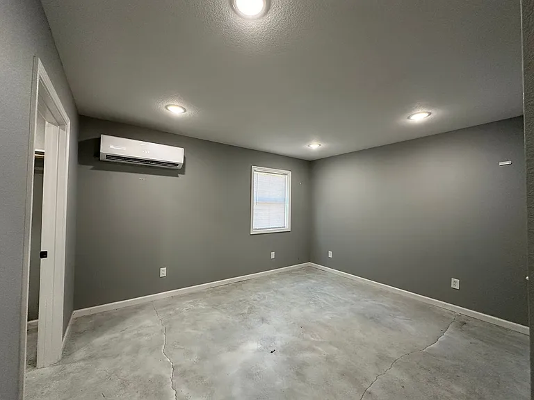 105 Evergreen Pl — Photo 5