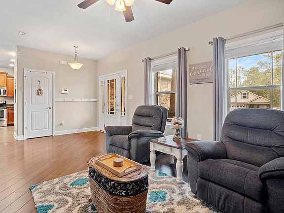 5th image of 13246 Meadowland Ct
