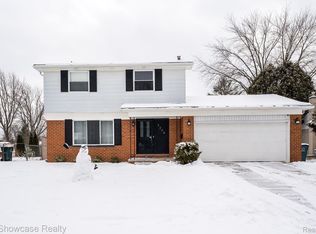 2248 Isabell Dr, Troy, MI