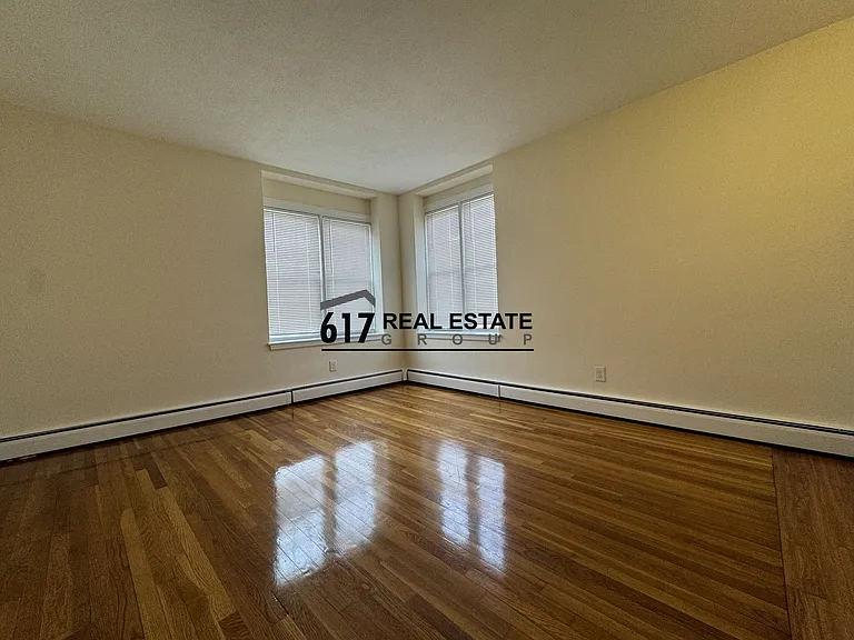 1803 N Beacon St — Photo 6