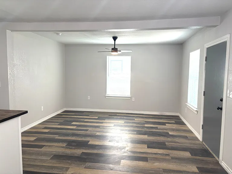 5609 Fernander Dr — Photo 5