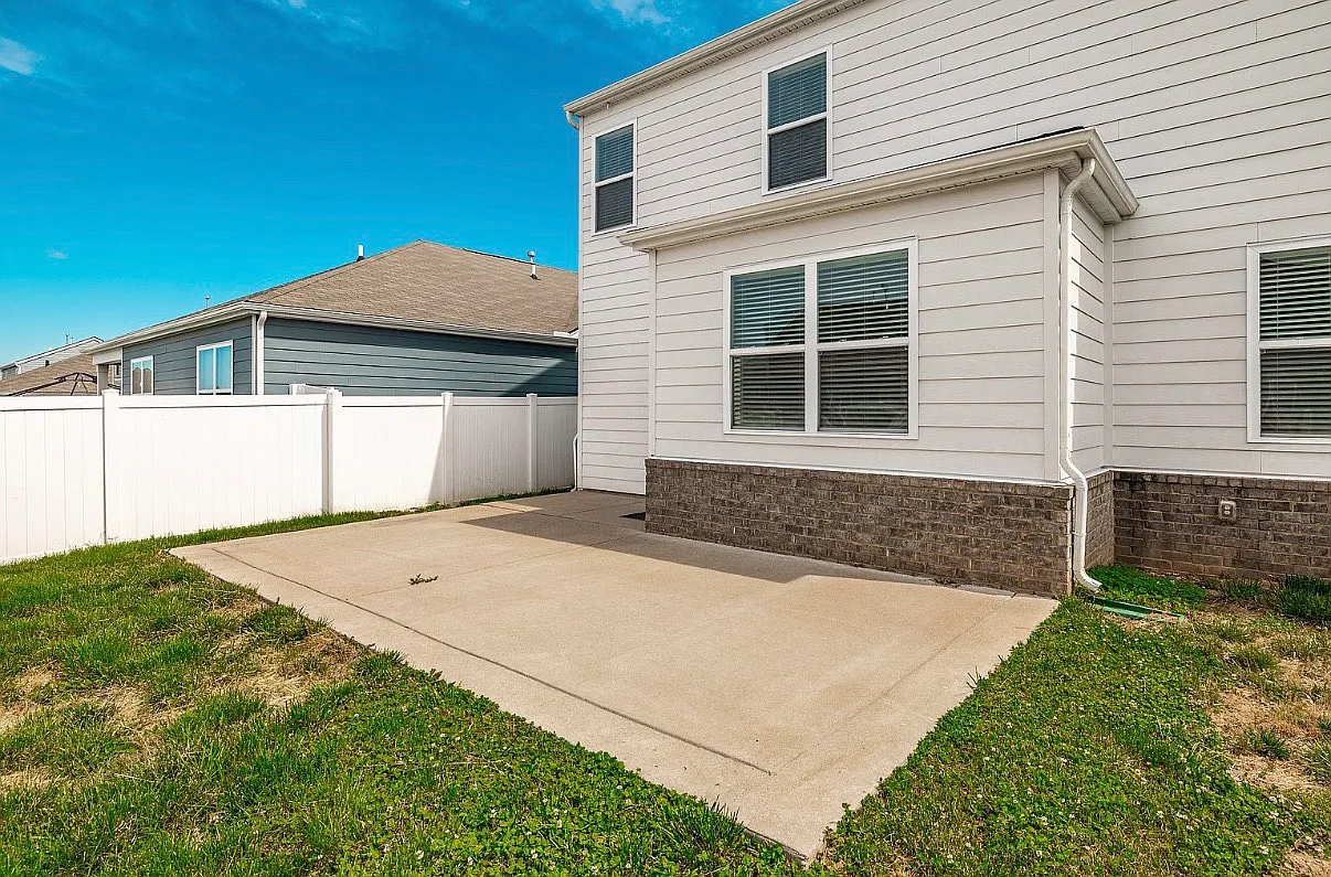 1168 Barry Baker Ln — Photo 4