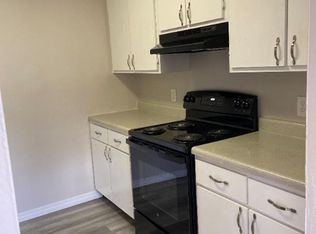 462 Brentwood Dr, Daytona Beach, FL 32117