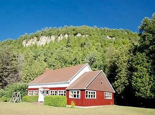 Burnt Blf, Garden, MI 49835