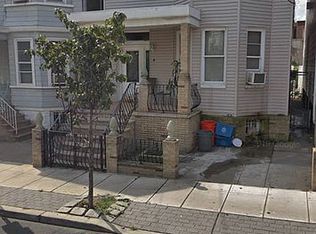135 49th St, Union City, NJ 07087