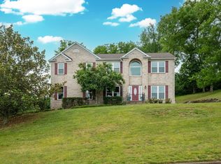 8009 Meadow View Dr, Nashville, TN 37221