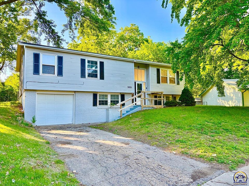 1st image of 3021 SW Westwood Dr