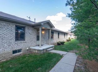 41776 King Edward Ct UNIT NO 58 BLDG NO 17, Clinton Township, MI