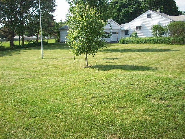 2nd image of 207 N Hulett Ave