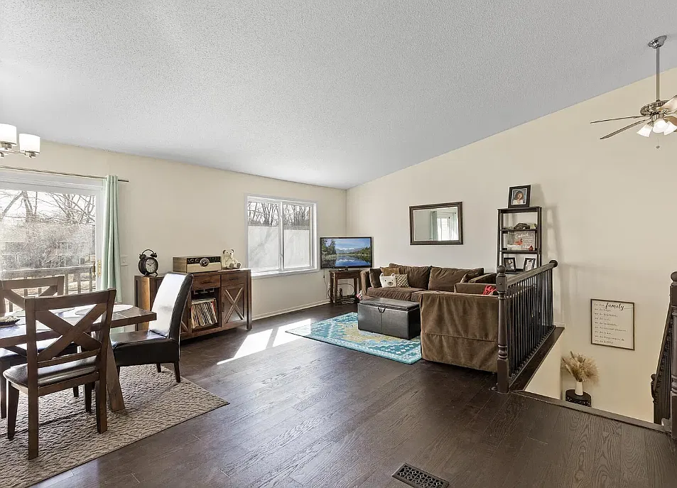 3 bed, 1464 sqft, $2,150 — Photo 4
