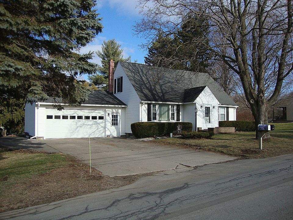 1st image of 126 West St