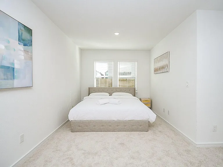2204 Via Laura S — Photo 8