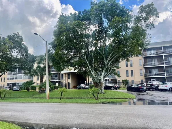 4848 NW 24th Court #209, Lauderdale Lakes, FL 33313