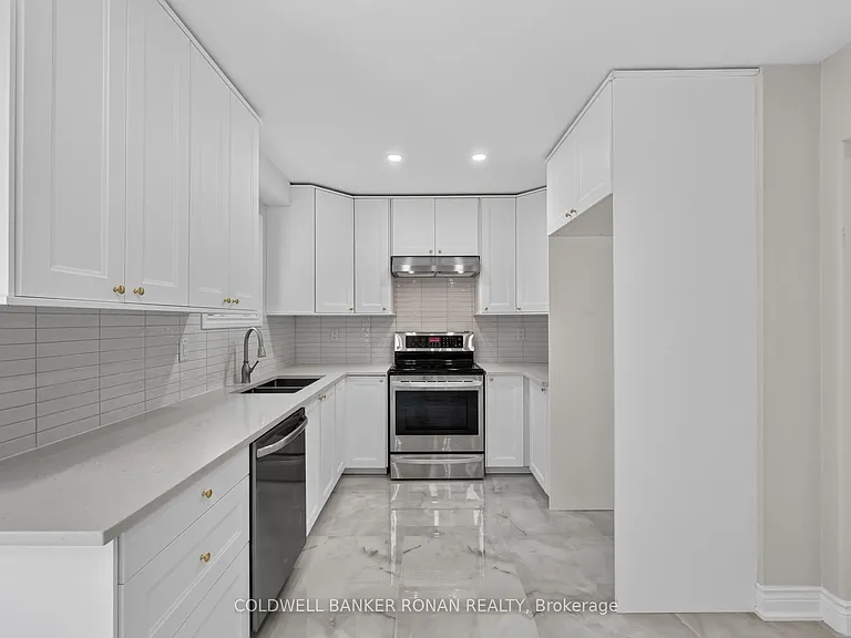 8 McCullough Ave — Photo 7