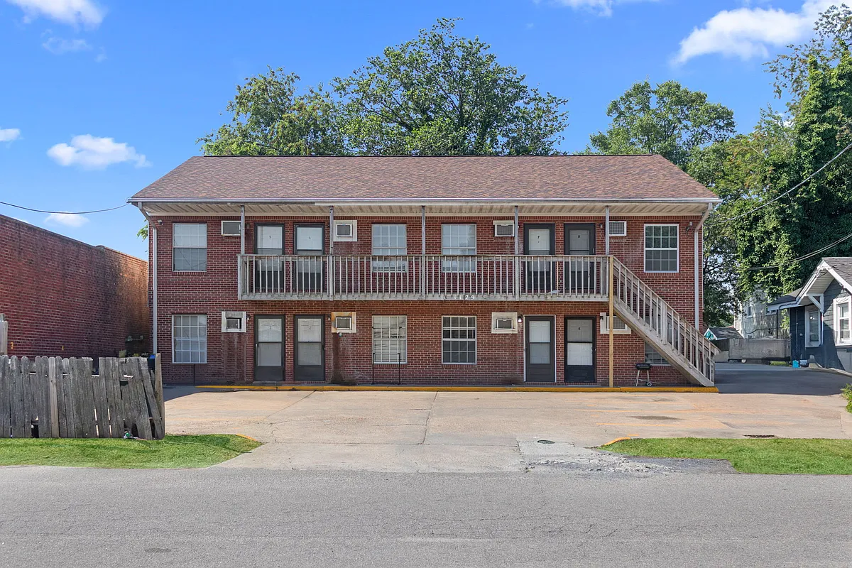 Building Photo - 1129 Green St