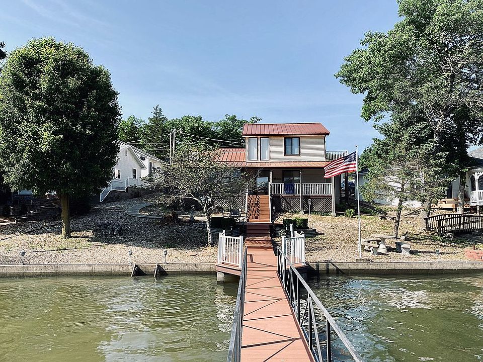 1st image of 303 Pleasantview Dr