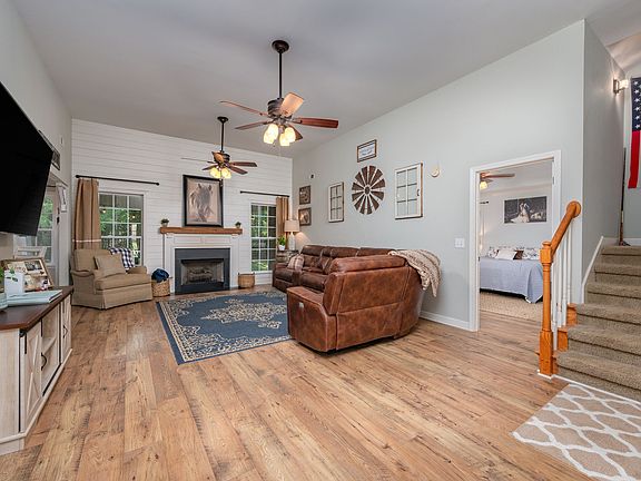 5th image of 1306 Lila Dr
