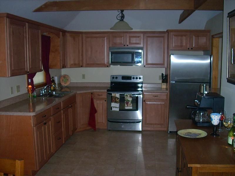 2nd image of 259 B Middleboro Rd