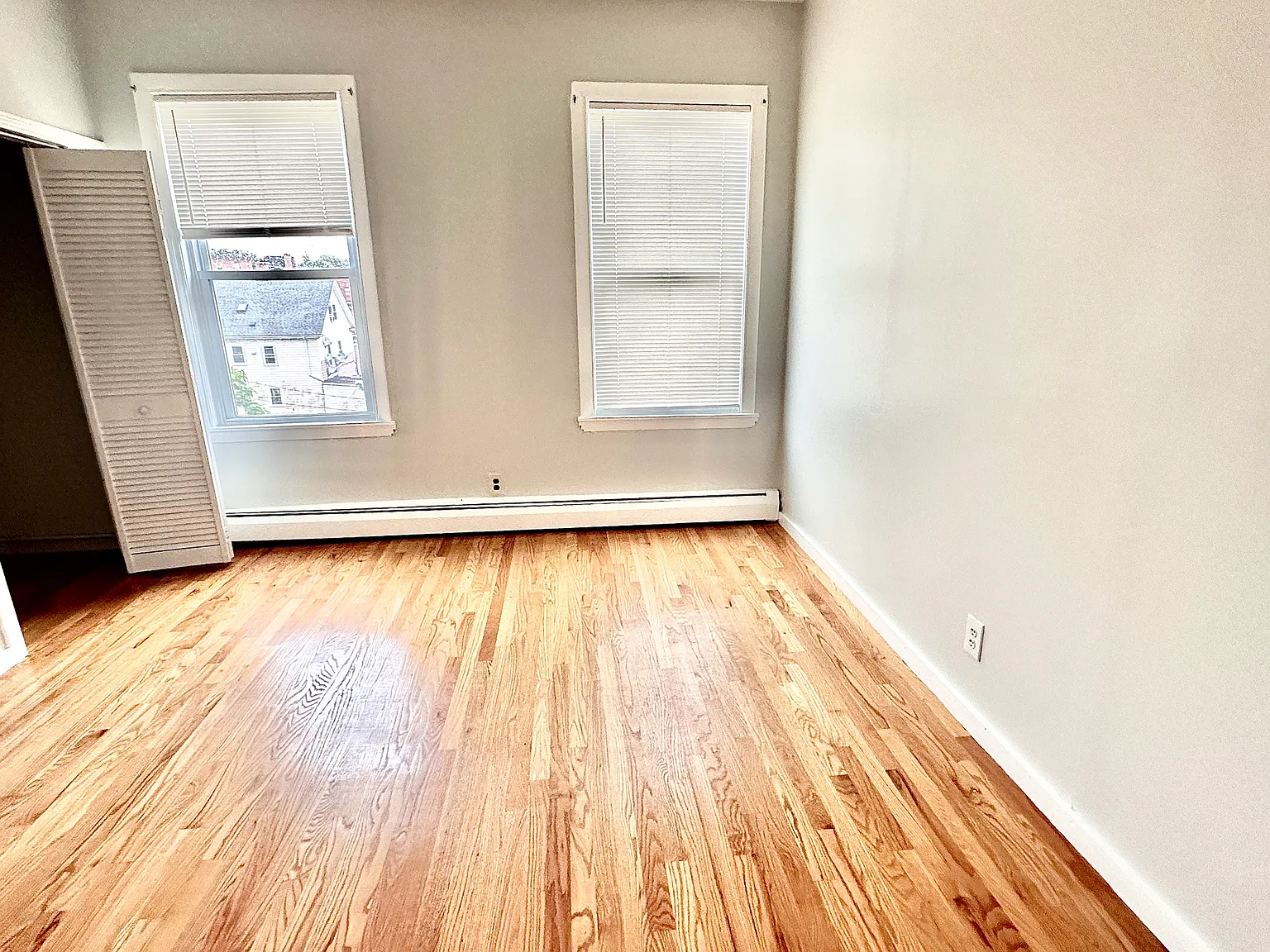 5 Buckley Ave — Photo 4