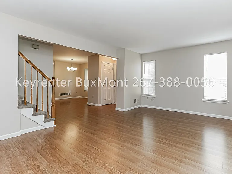 7603 Spruce Mill Dr — Photo 4