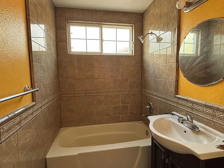 4122 Aragon Dr — Photo 12