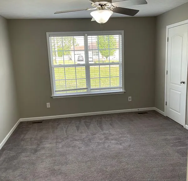 1604 Baucom Dr — Photo 17