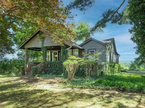114 Amwell Rd, East Amwell Twp., NJ 08822
