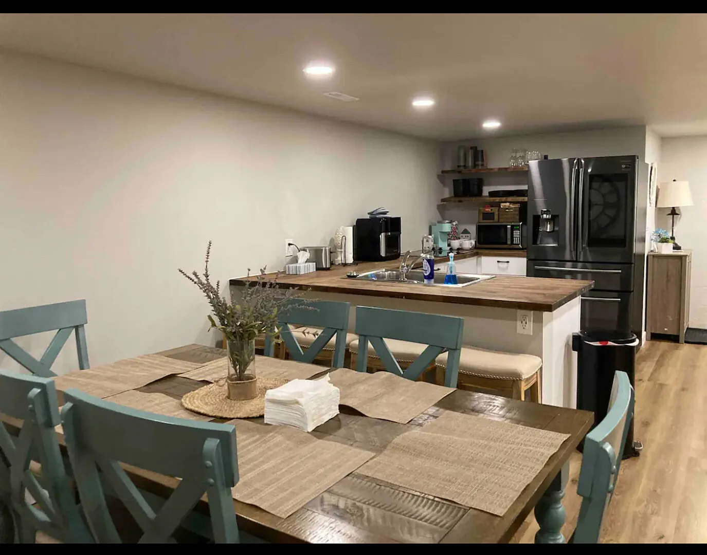 Central CO Springs Basement Unit — Photo 4