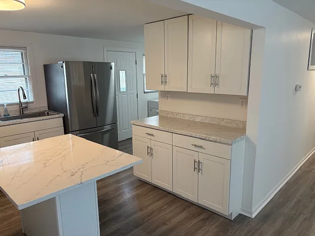 Coffee bar/serving buffet
airy and bright