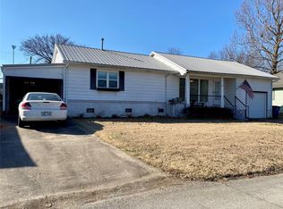 913 W Shawnee Ave, Nowata, OK 74048
