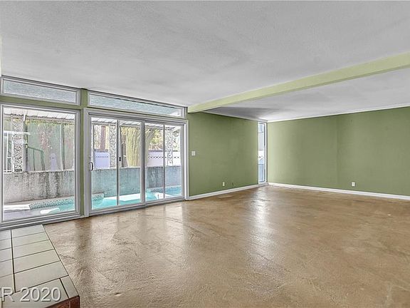 4th image of 3355 Seneca Dr