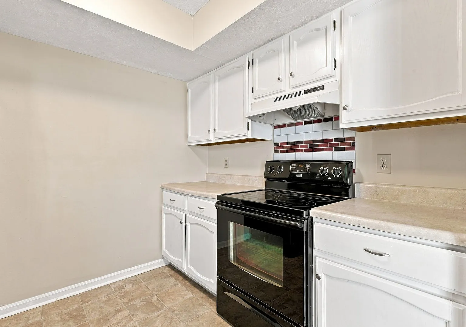 3 bed, 1.5 bath, 1152 sqft, $1,495 — Photo 4