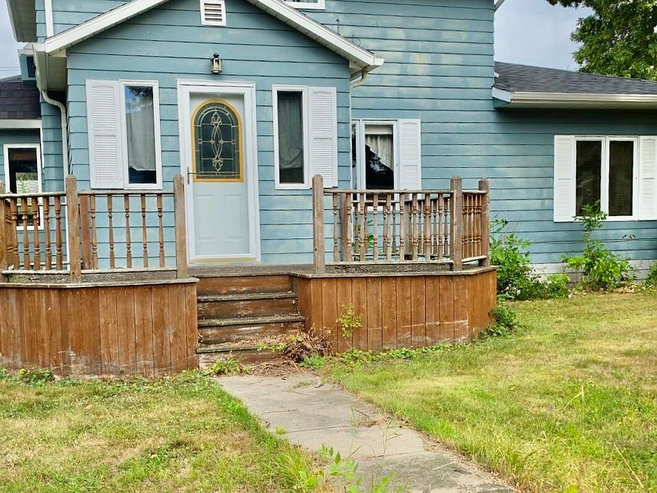 1st image of 505 4th St W