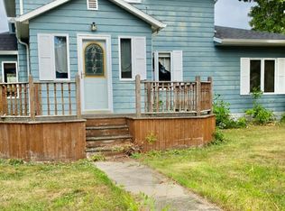 505 4th St W, Lakota, ND 58344