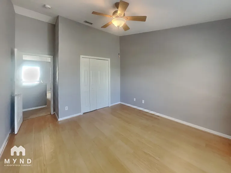 5372 Neil Dr — Photo 16