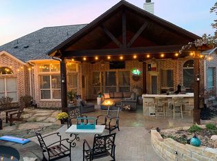 2304 Tuscany Dr, Corinth, TX 76210