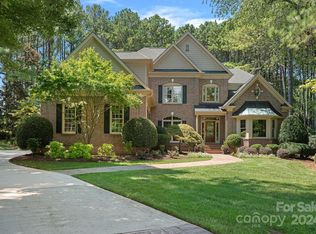108 Barnstable Ct, Mooresville, NC 28117