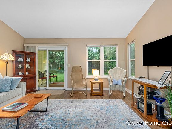 3rd image of 508 Laurie St #13