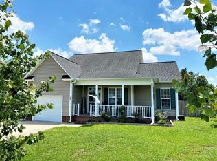 202 Clayside Dr, Pikeville, NC 27863