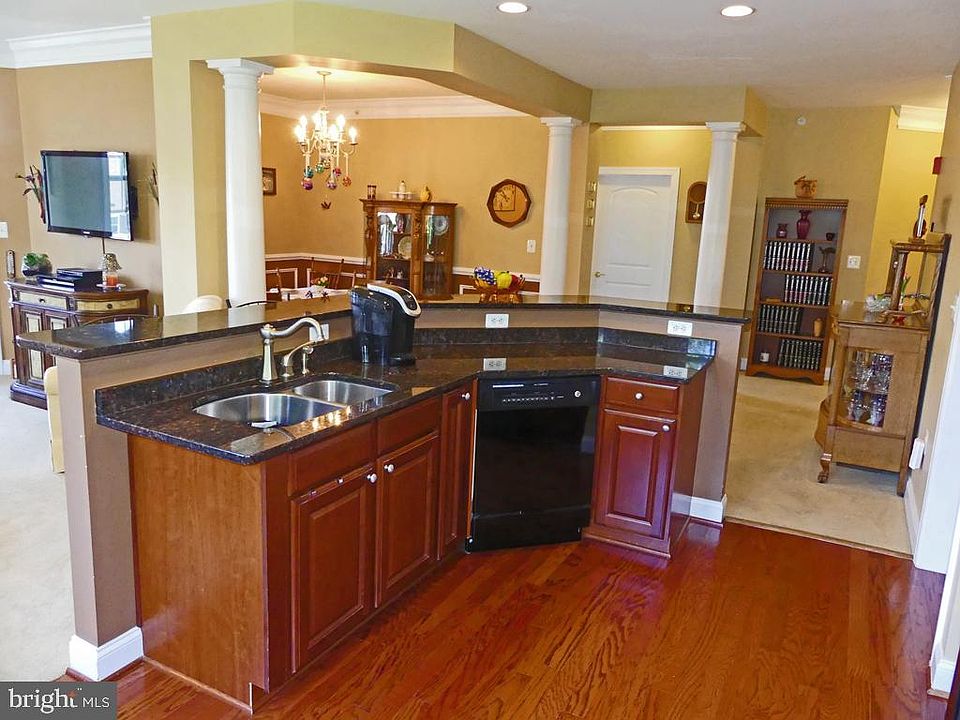 1st image of 902 Macphail Woods Xing APT 4C