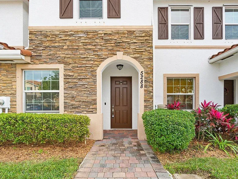 5288 Ashley River Rd — Photo 1