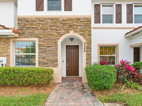 5288 Ashley River Rd, West Palm Beach, FL 33417