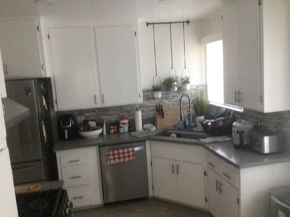 5th image of 7827 Comolette St