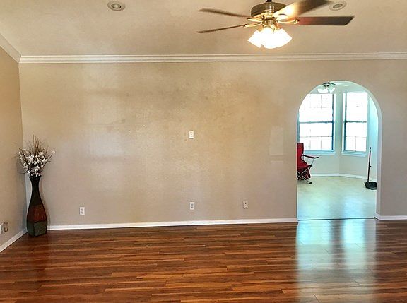 3rd image of 6576 Plain View Dr