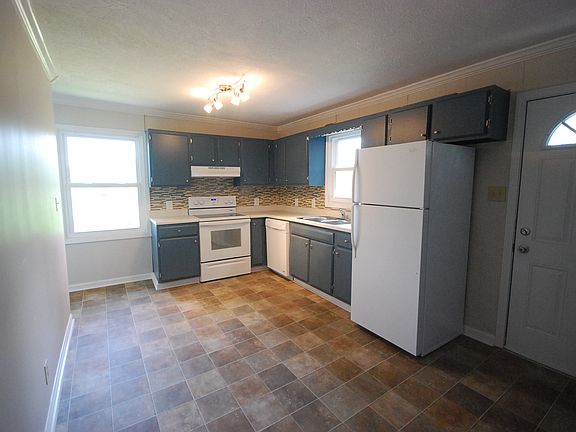 2nd image of 1032 Fairway Ave