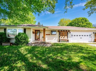 4172 W Crystal Lake Rd, Warsaw, IN 46580