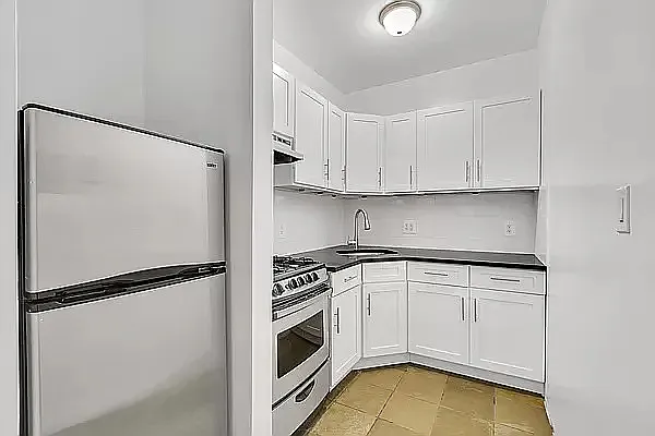 Rented by Green Leaf Management, LLC | media 6