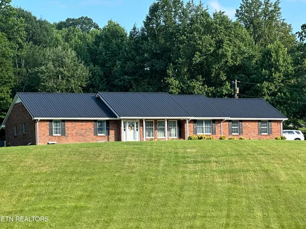 5064 Dr Thomas Walker Rd, Rose Hill, VA 24281