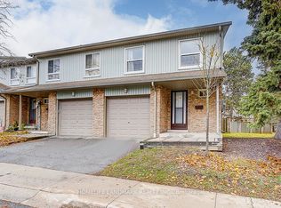 195 Alexmuir Blvd #135, Toronto, ON M1V 1R7