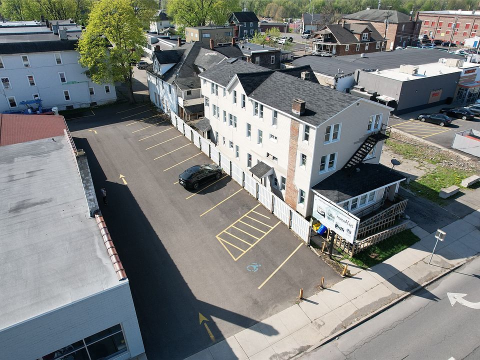 1st image of 1408 E Main St